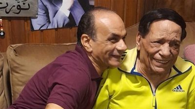 أحدث ظهور للزعيم عادل إمام من حفل عيد ميلاده