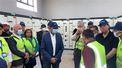 نائب وزير الإسكان وبعثة البنك الدولي يتفقدون مشروعات الصرف المُستدامة بالدقهلية