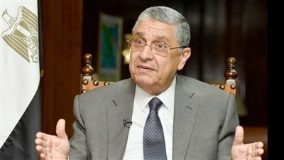 وزير الكهرباء يتوجه إلى المملكة المتحدة للمشاركة في الترويج لمؤتمر COP27 بالقاهرة