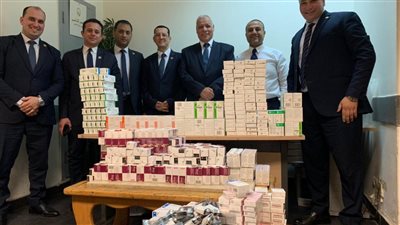 ضبط أدوية بشرية بمليون جنيه بحوزة راكب بمطار القاهرة