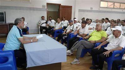 محمد رضوان يجتمع بالأجهزة الفنية استعدادا لاختبارات الناشئين بالمقاولون