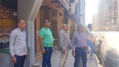 رئيس العمرانية يقود حملة إشغالات بالحي| صور