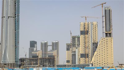 الإسكان: انتهاء جميع الهياكل الرئيسية للأبراج بمنطقة الأعمال المركزية بالعاصمة الإدارية
