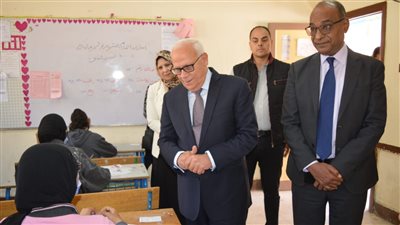 محافظ بورسعيد يحرم 150 طالبا من دخول الامتحان لتعديهم نسبة الغياب