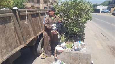 رفع تراكمات المخلفات وتجريد طريق مصر أسيوط الزراعي | صور