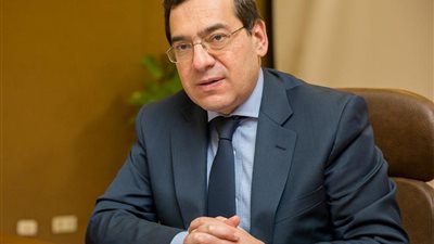 بالأسماء.. حركة تنقلات وتغييرات في رؤساء شركات البترول 