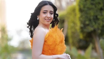 أحدث صيحات موضة السواريهات في صيف 2022