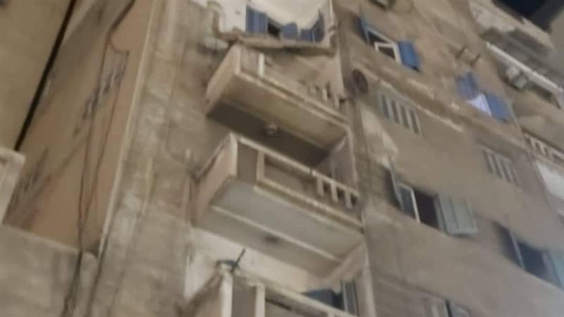 انهيار شرفة عقار