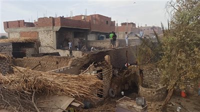 الصور الأولي لحريق منازل أبومناع بقنا 