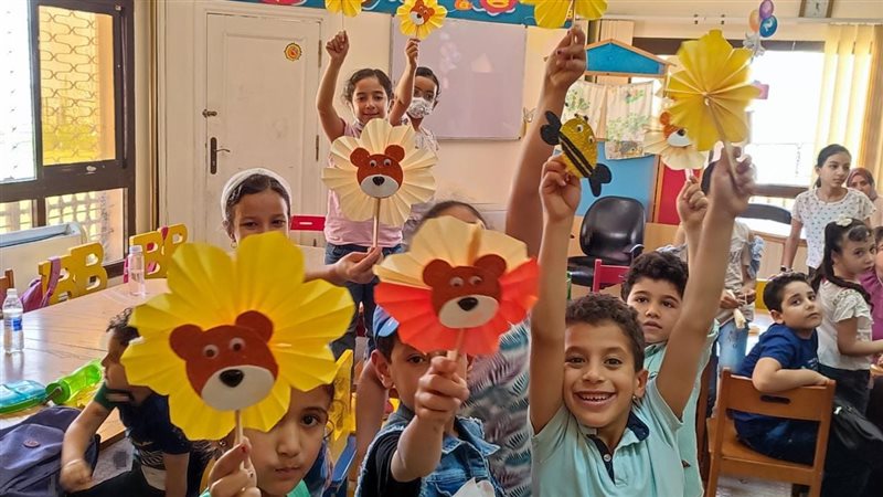 عروض مسرحية وأنشطة