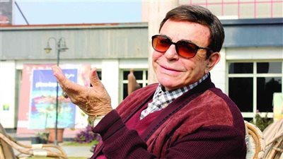 بث مباشر | انهيار أسرة وأصدقاء سمير صبري أثناء تشييع جثمانه بالإسكندرية 