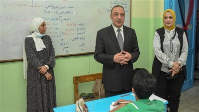 106 آلاف طالب يؤدون امتحانات الشهادة الإعدادية بـ382 لجنة بالإسكندرية