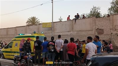 كان ماشي عكس الاتجاه.. توك توك يصدم دراجة بخارية ويصيب قائدها بطنطا | صور