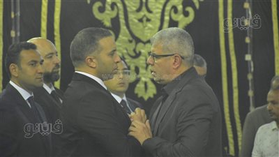 حسن حمدي وحسام غالي وشوبير في عزاء والد محمد سراج | فيديو وصور