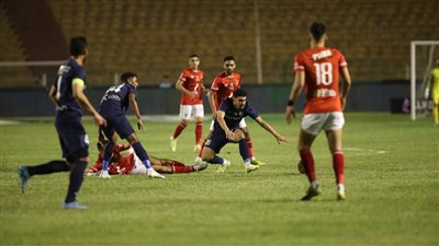 جهاد جريشة يكشف أخطاء كارثية في مباراة الأهلي وإنبي | فيديو