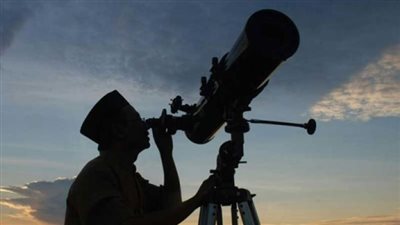 البحوث الفلكية تعلن موعد أول أيام عيد الأضحى