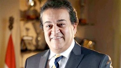 حقيقة فرض رسوم على طلاب الجامعات الحكومية كشرط لأداء امتحانات نهاية الترم الثاني