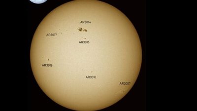 بلغ عددها 3014.. تزايد بقع وانفجارات الشمس يزيد قلق وحيرة النشطاء|فيديو 
