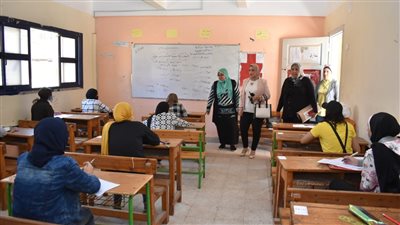 وكيل تعليم الاسكندرية تتابع سير امتحانات الفصل الدراسي الثاني