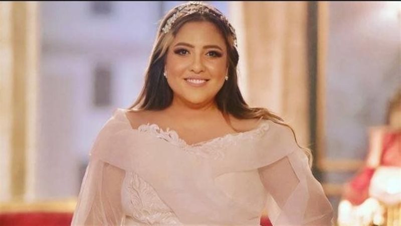 الفنانة مي كساب