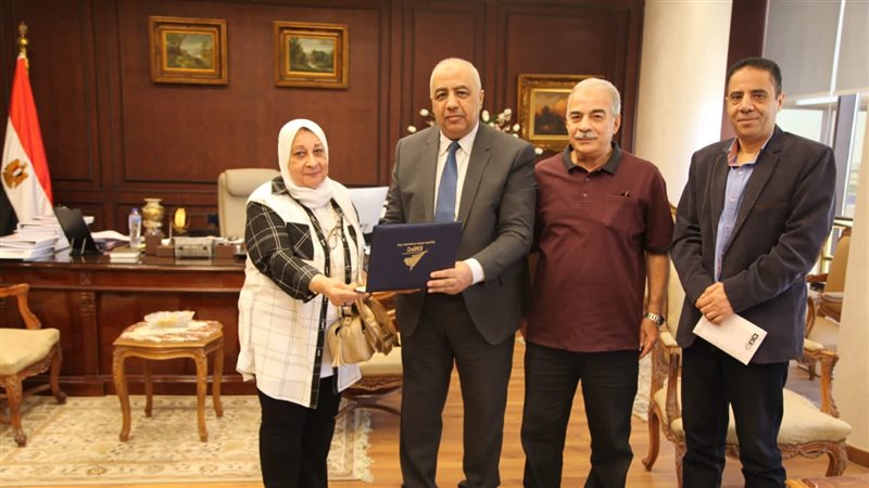 إهداء تسجيلات نادرة