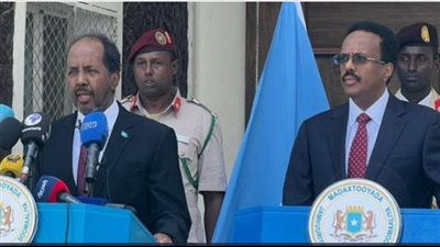 حسن شيخ محمود يتسلم مهامه رسميا رئيسا للصومال