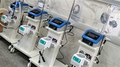 تصنيع أول جهاز تنفس صناعي مصىرى