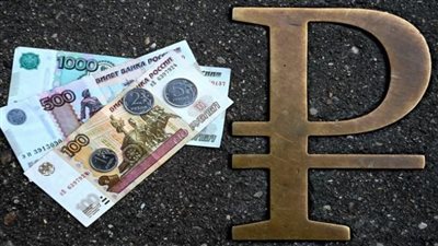 مدينة خيرسون الأوكرانية تعتمد الروبل كعملة رسمية