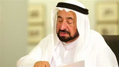 سلطان القاسمي يعيد تنظيم معايير العمل بالشارقة 