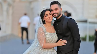 إياد جيان يهنئ شقيقته بعد حفل زفافها على حودة بندق 