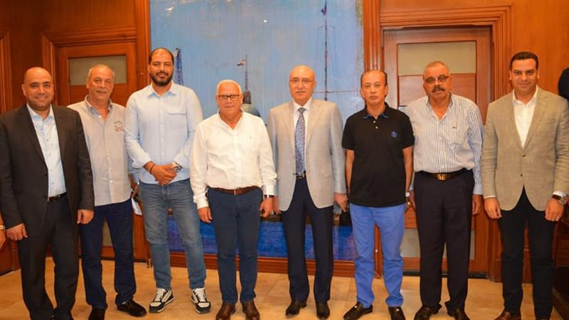 مجلس المصري ومحافظ