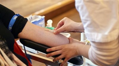 التزامات مراكز تجميع الدم في القانون.. منها إجراء الفحوصات الطبية