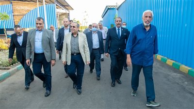 وزير الإنتاج الحربى يتفقد مشروع إعادة التمركز بهليوبوليس للصناعات الكيماوية