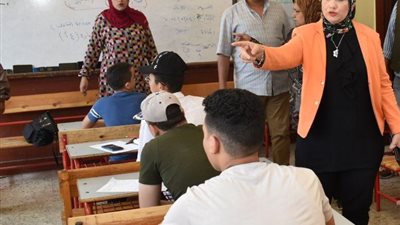 استبعاد اثنين من رؤساء لجان الشهادة الإعدادية بالإسكندرية وإحالة طلاب للتحقيق بسبب الغش