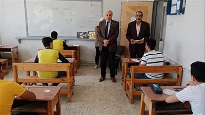 طلاب الشهادة الإعدادية بالإسماعيلية يؤدون اليوم امتحان مادة العلوم