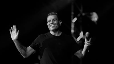 عمرو دياب يطلق سلسلة فنادق 