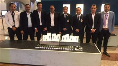 ضبط أدوية لعلاج الأسنان حول جسد راكب بمطار الغردقة