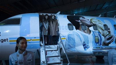 متحفاً طائراً.. الكشف عن طائرة مخصصة لإحياء ذكرى مارادونا | صور