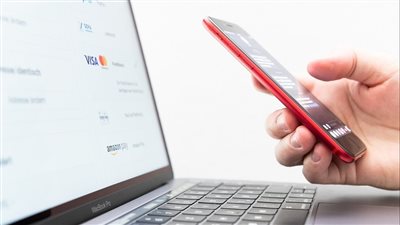  طلب إحاطة عن بيع شركات الاتصالات بيانات العملاء