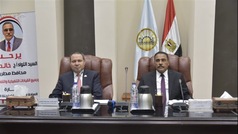 وفد برلماني يزور