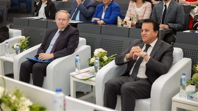 وزير التعليم العالي يفتتح مؤتمر 