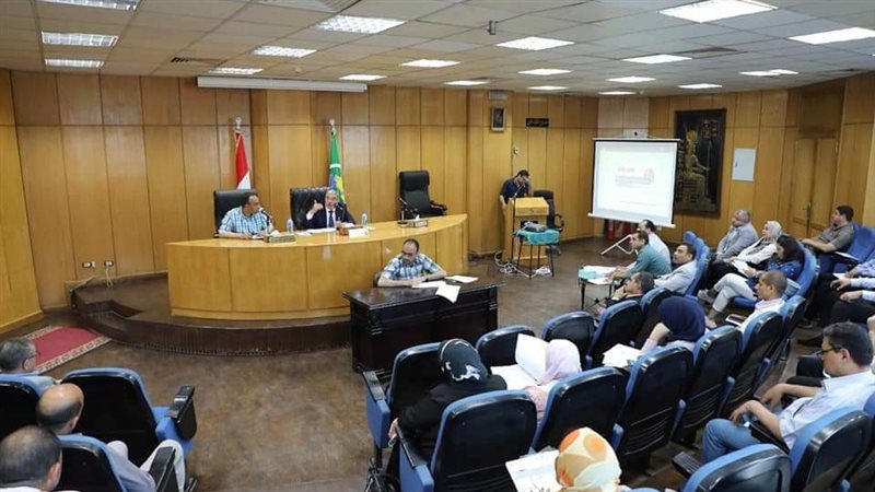 اجتماع اللواء أسامة