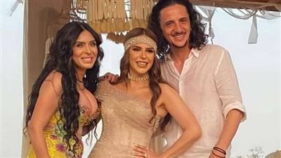 الراقصة دينا تشعل حفل زفاف دنيا عبد العزيز