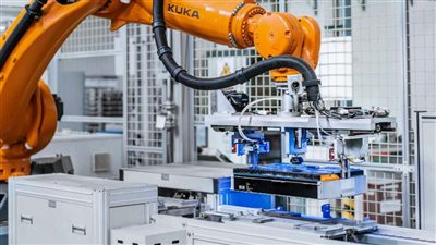 تدوير البطاريات ضمن خطط بي إم دبليو لتحييد الكربون