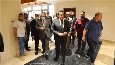 خالد عبدالغفار يباشر مهام عمله من المقر الجديد لوزارة التعليم العالي بالعاصمة الإدارية