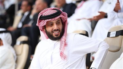 تركي الشيخ يكشف سر غياب وائل جسار عن حفل الموجي ويوجه رسالة إلى شيرين (فيديو)