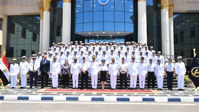 دورات تدريبية لطالبات كلية الشرطة لفحص وثائق السفر وكشف التزوير 