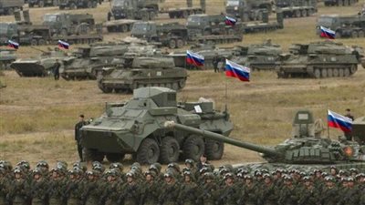 الجيش الروسي يهاجم مطارا ومصنع أسلحة في أوكرانيا 