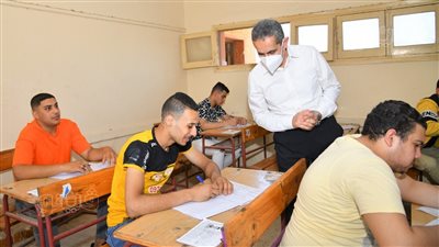 40 ألفا و827 طالبا بالدبلومات يؤدون الامتحانات داخل 136 لجنة بالغربية