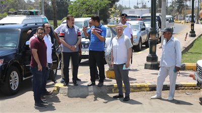 محافظ المنوفية يتابع أعمال رصف الطرق وصوامع قويسنا الجديدة